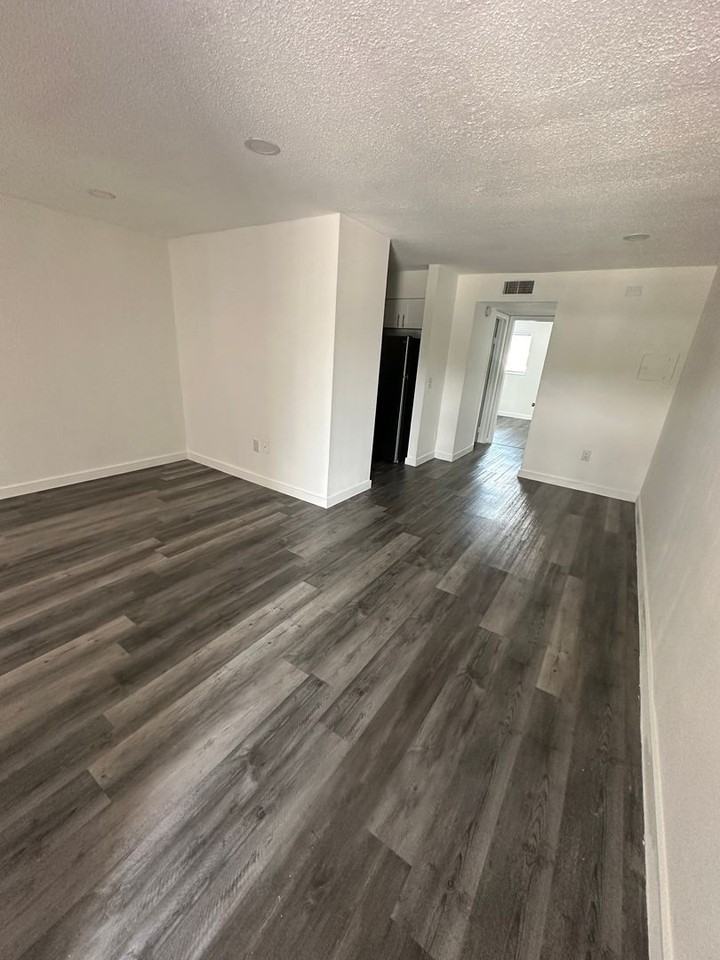 Andover Club Apartments - Photo 7 of 38