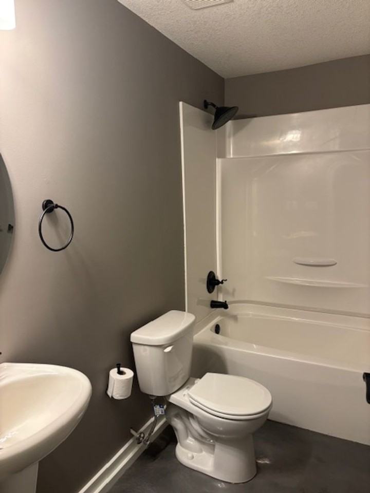 Jamestown Villas II, LLC - Photo 5 of 38