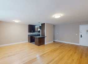 80 N Moore St - Photo 1 of 1