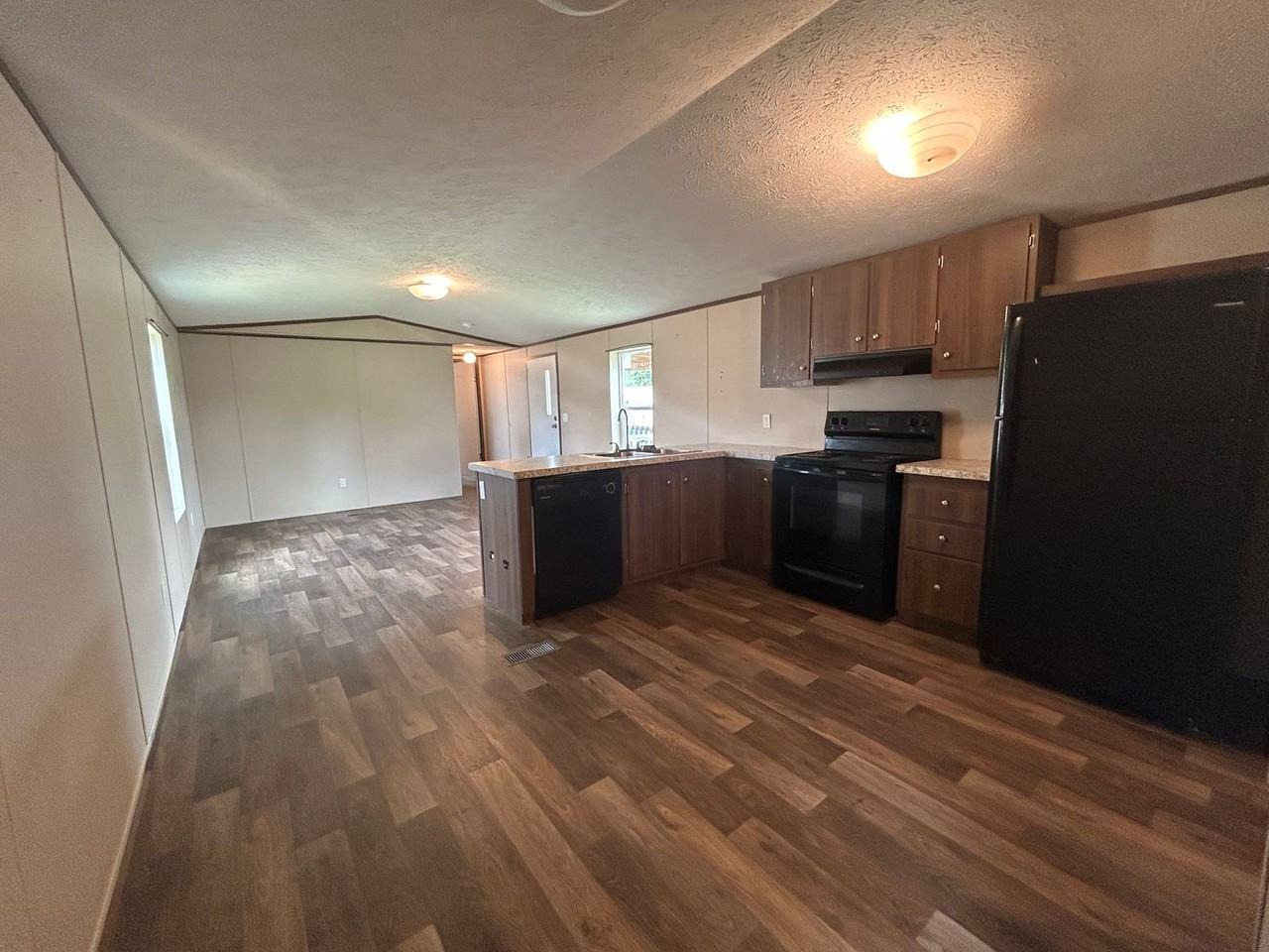 Glentana - Photo 5 of 30