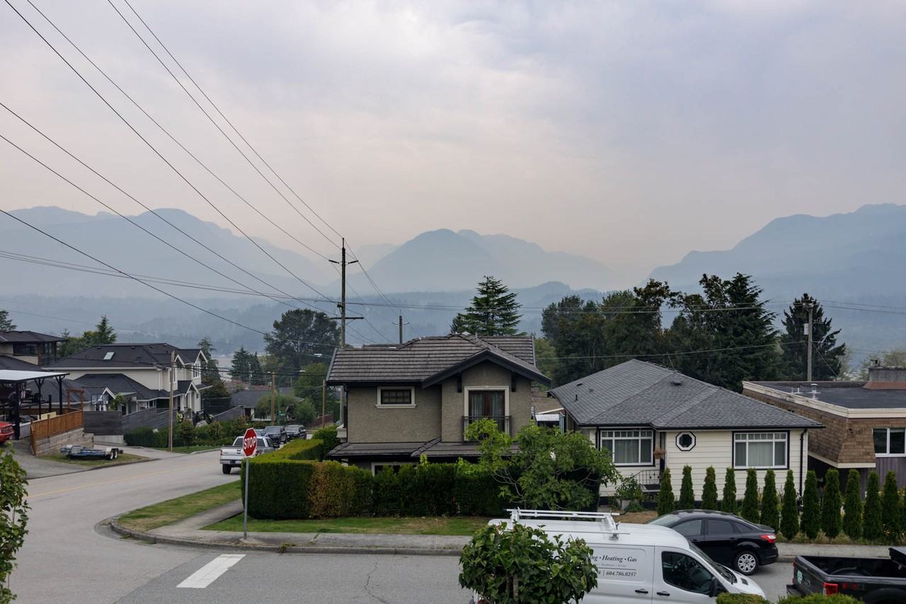 4104 Trinity Street - Photo 4 of 12