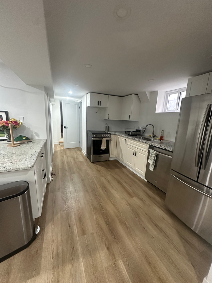 40 Alexander Street - Photo 2 of 16