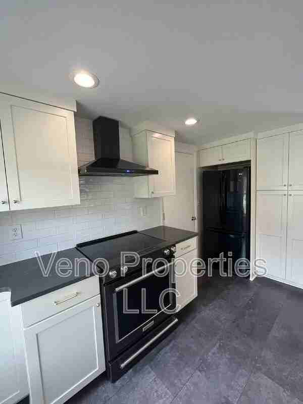 130 Thimbleberry Rd - Photo 3 of 22