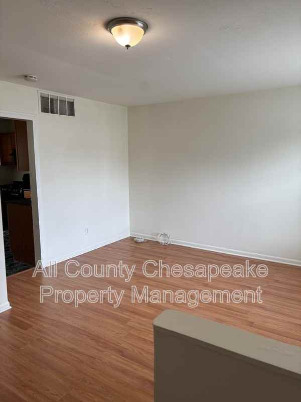 1320 Harford Square Dr - Photo 3 of 14