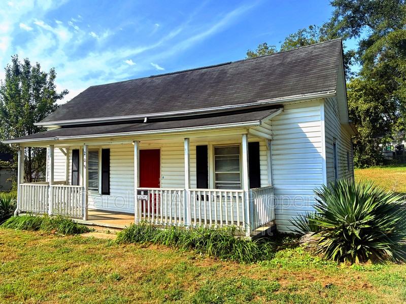 208 School Street - Photo 2 of 15