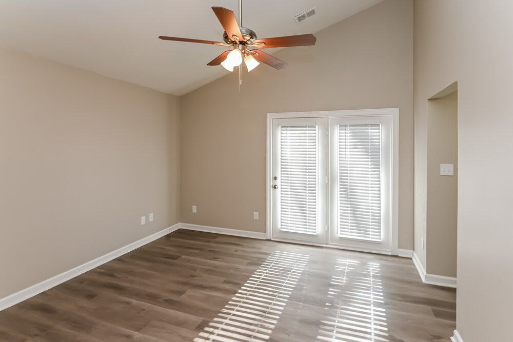 6124 Sunbridge Ct - Photo 5 of 16
