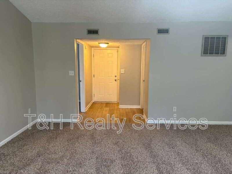 5925 Dunmore Dr - Photo 5 of 28