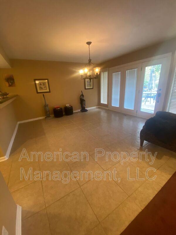 6004 S Atlanta Ct - Photo 7 of 24