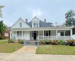 featured image of 302 Cedar St #C
