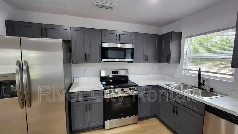 6276 Dennison Ave - Photo 3 of 17