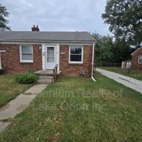18715 Roscommon St - Photo 1 of 1