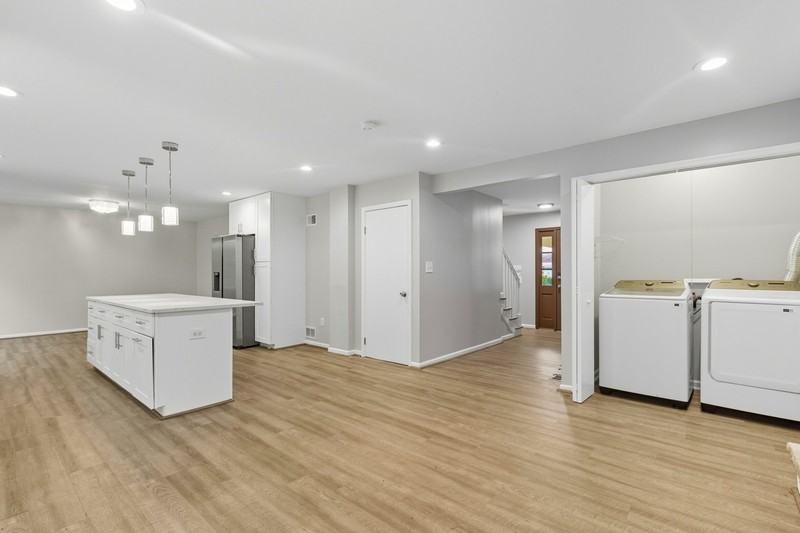 13314 Vanessa Ave - Photo 3 of 17