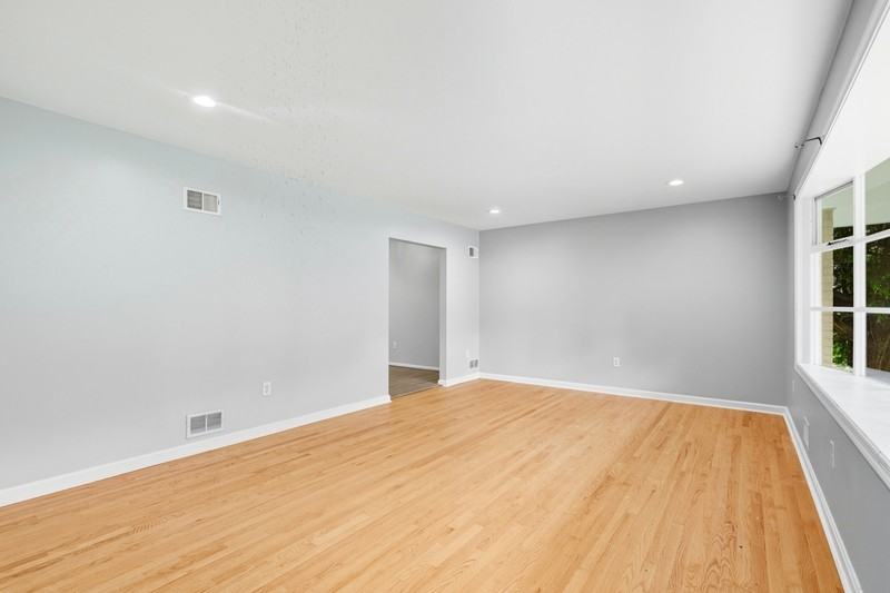 13314 Vanessa Ave - Photo 7 of 17