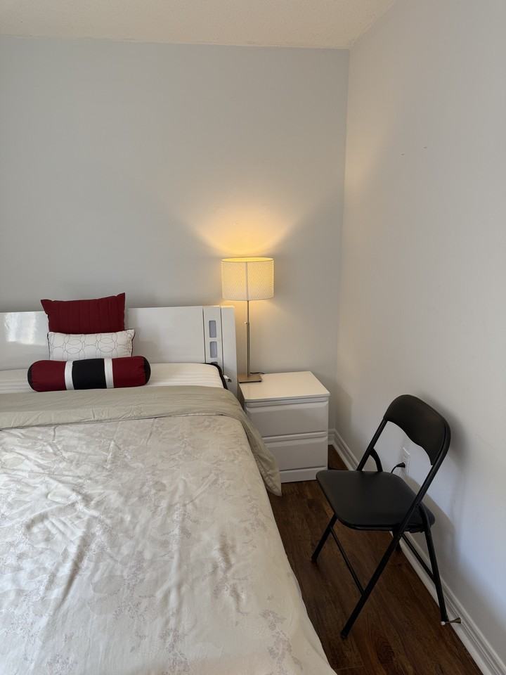 Heatherleigh Ave & Ledbury Crescent - Photo 3 of 19