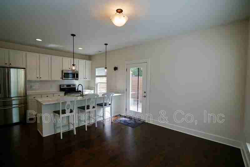 110 W Mill Dr - Photo 5 of 20