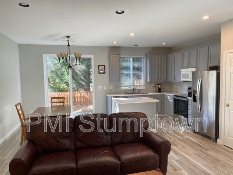 16140 Nw Fescue Ct - Photo 2 of 19