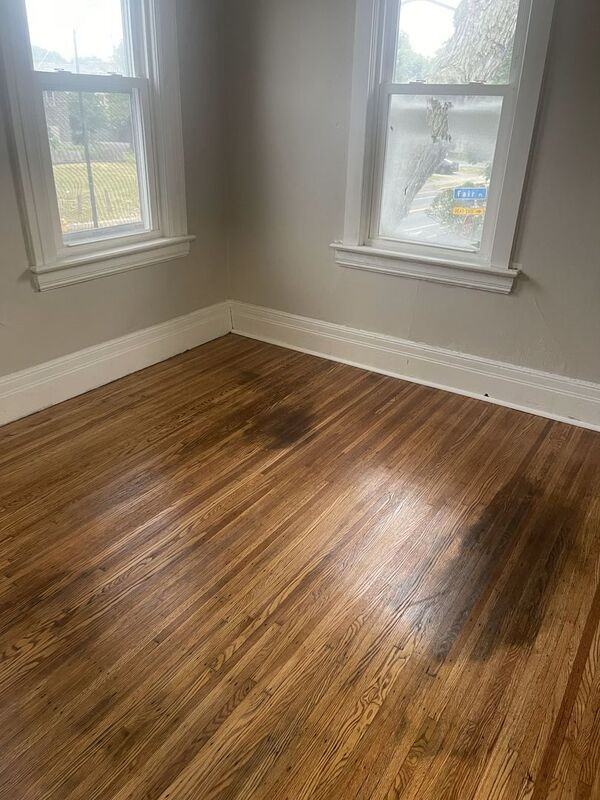 641 N Goodman St - Photo 2 of 5