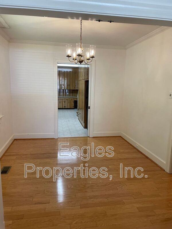 300 S Andrews Ave - Photo 7 of 23