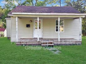 7959 Maple St - Photo 1 of 1