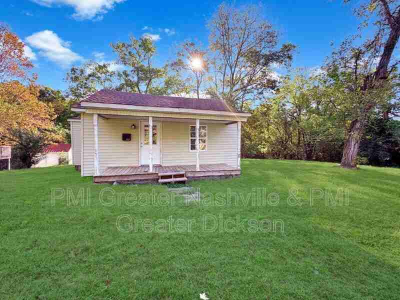 7959 Maple St - Photo 2 of 15