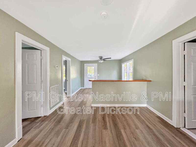 7959 Maple St - Photo 3 of 15