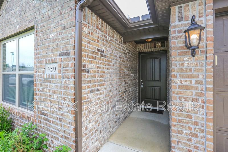 480 Rama St - Photo 5 of 26