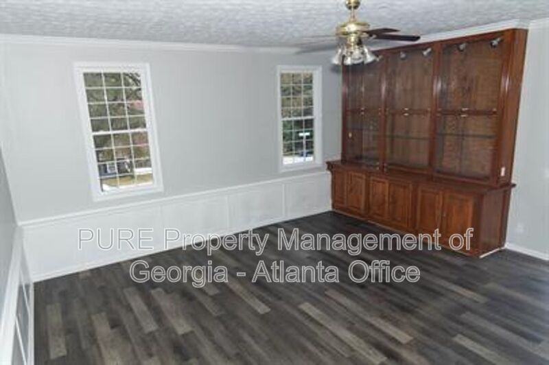 4301 Wrexham Ct - Photo 3 of 18