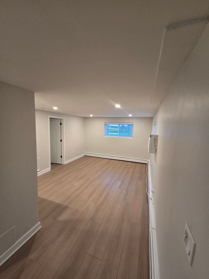 143 Ann Street - Photo 5 of 11