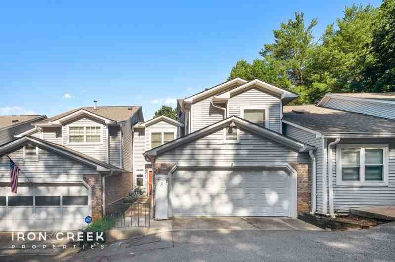 8 Briar Knoll Ct - Photo 2 of 30