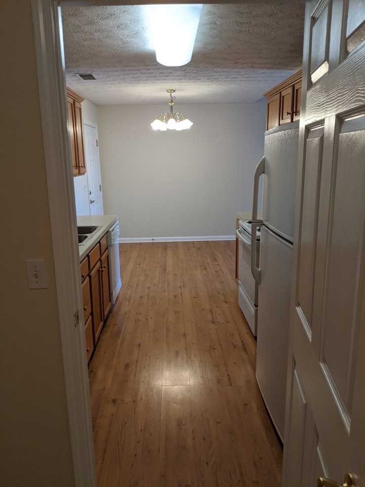 Chariot Run Apartments - Photo 4 of 30