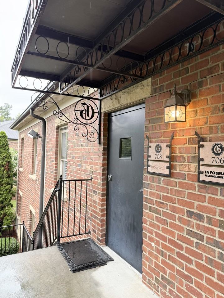 5400 Laurel Springs Parkway - Photo 2 of 14