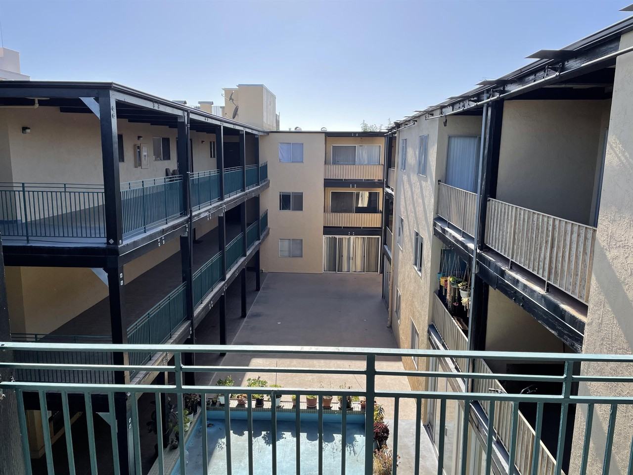 2033 Haste St. - Photo 3 of 5