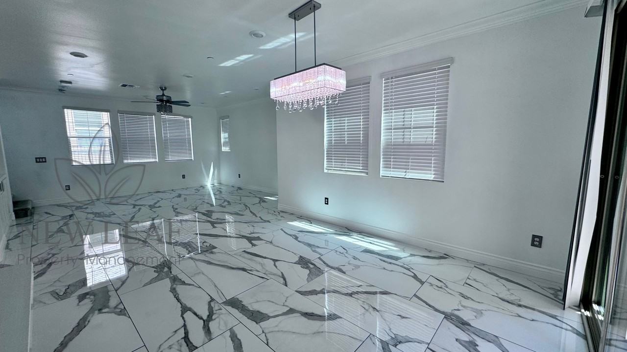 2227 Rose Garden Ct - Photo 2 of 44