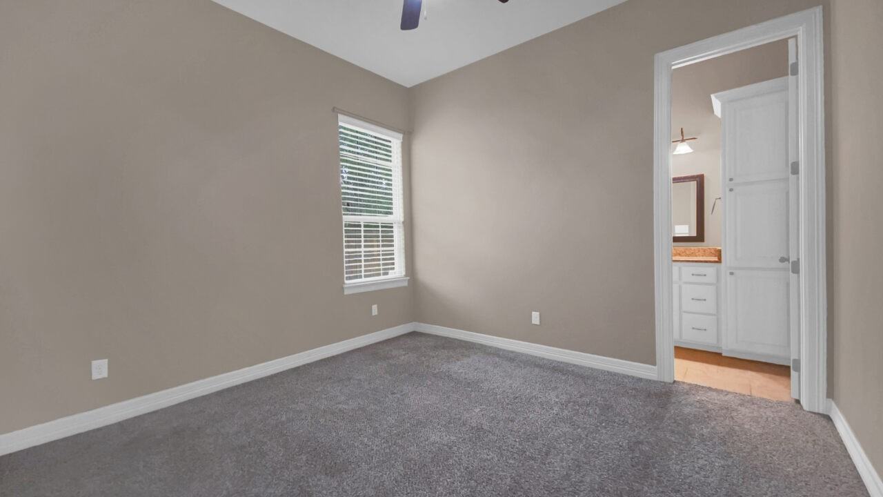 1319 Foster Avenue - Photo 5 of 23