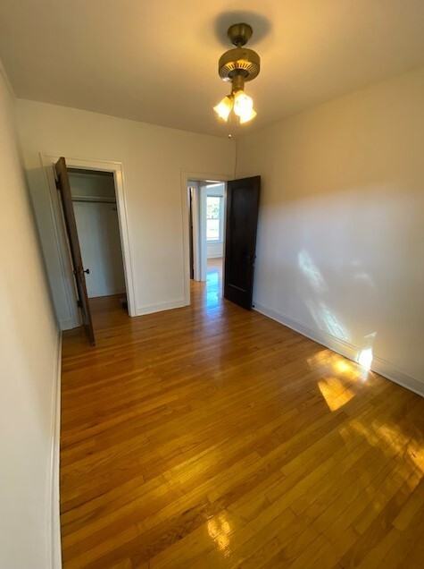 Balmoral - Photo 3 of 7