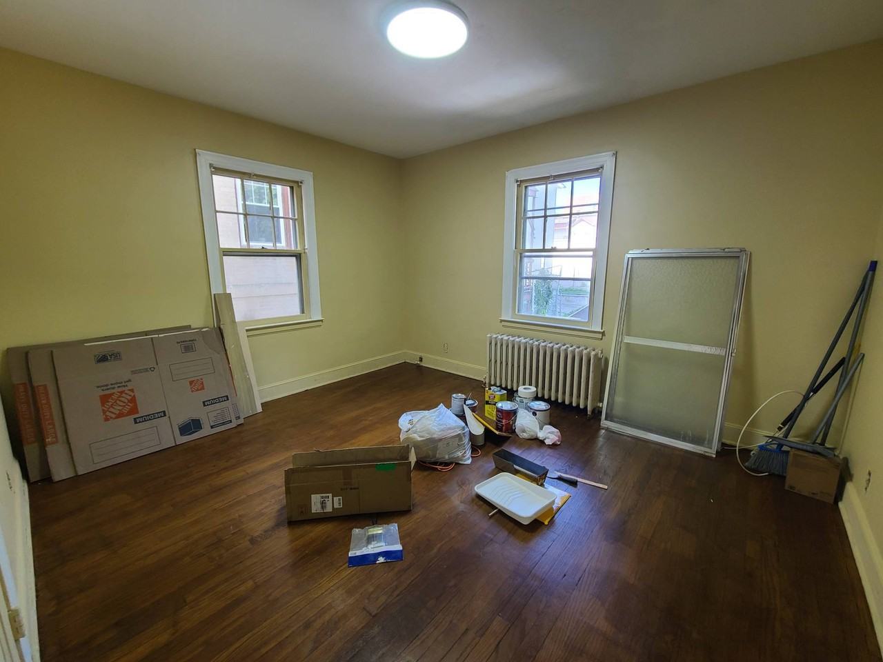 198 Hillside St - Photo 3 of 4