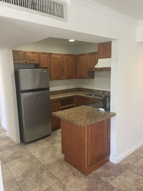 Tropical View Apartments - Photo 6 of 36