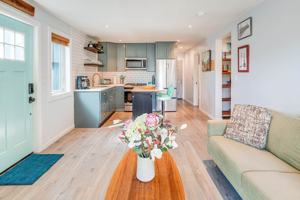 featured image of 211 Genebern Way