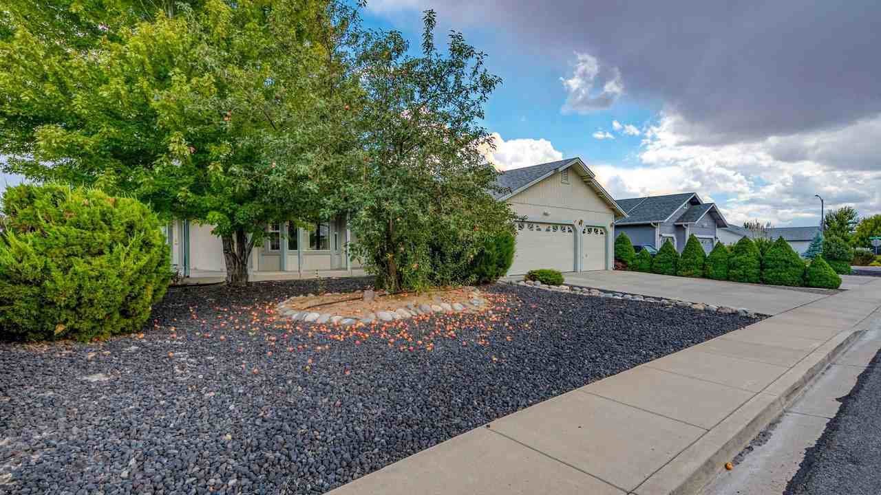 2312 Rockin Robin Drive - Photo 4 of 46