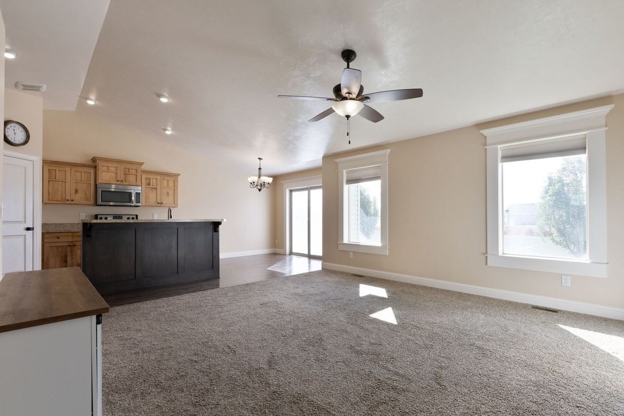 3762 Marble Drive - Photo 3 of 24