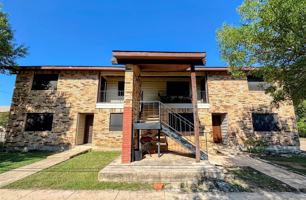 featured image of 1102 Harley Dr