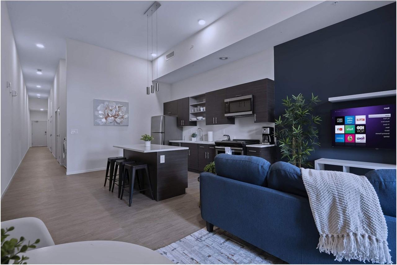 1101 Euclid Avenue - Photo 2 of 16