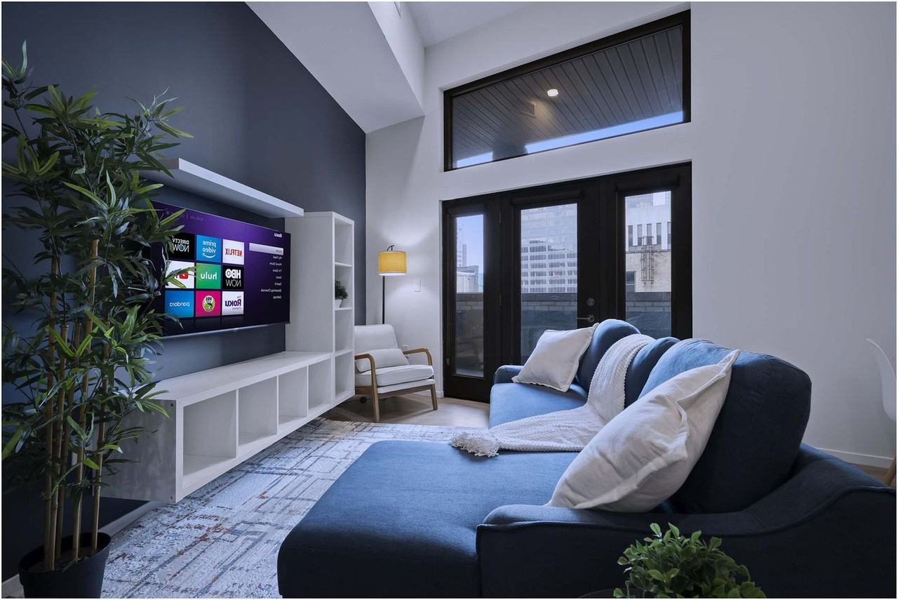 1101 Euclid Avenue - Photo 3 of 16