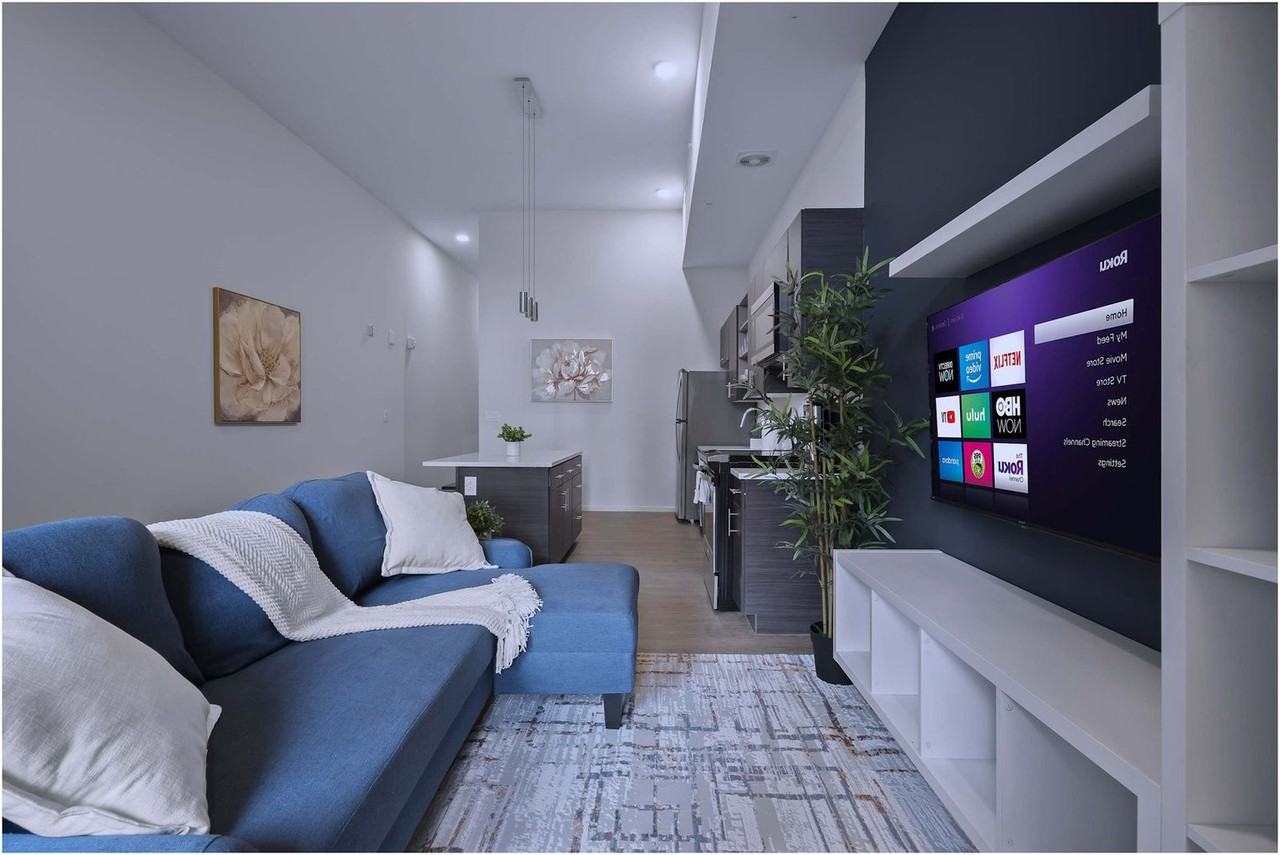 1101 Euclid Avenue - Photo 4 of 16