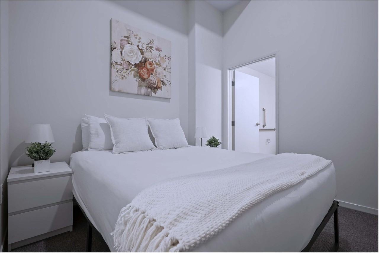 1101 Euclid Avenue - Photo 7 of 16