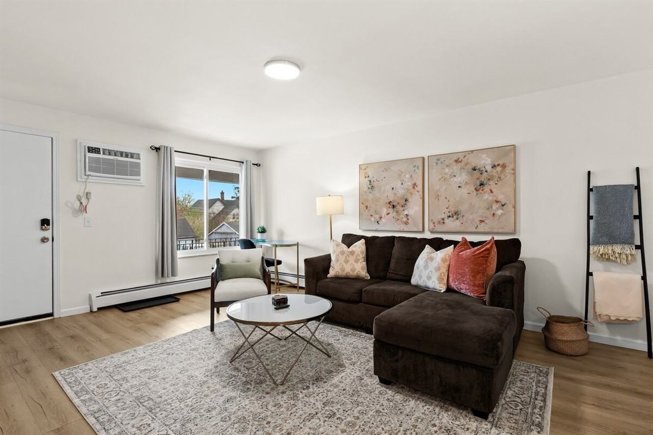 22 2nd St #1032313P - Photo 5 of 31