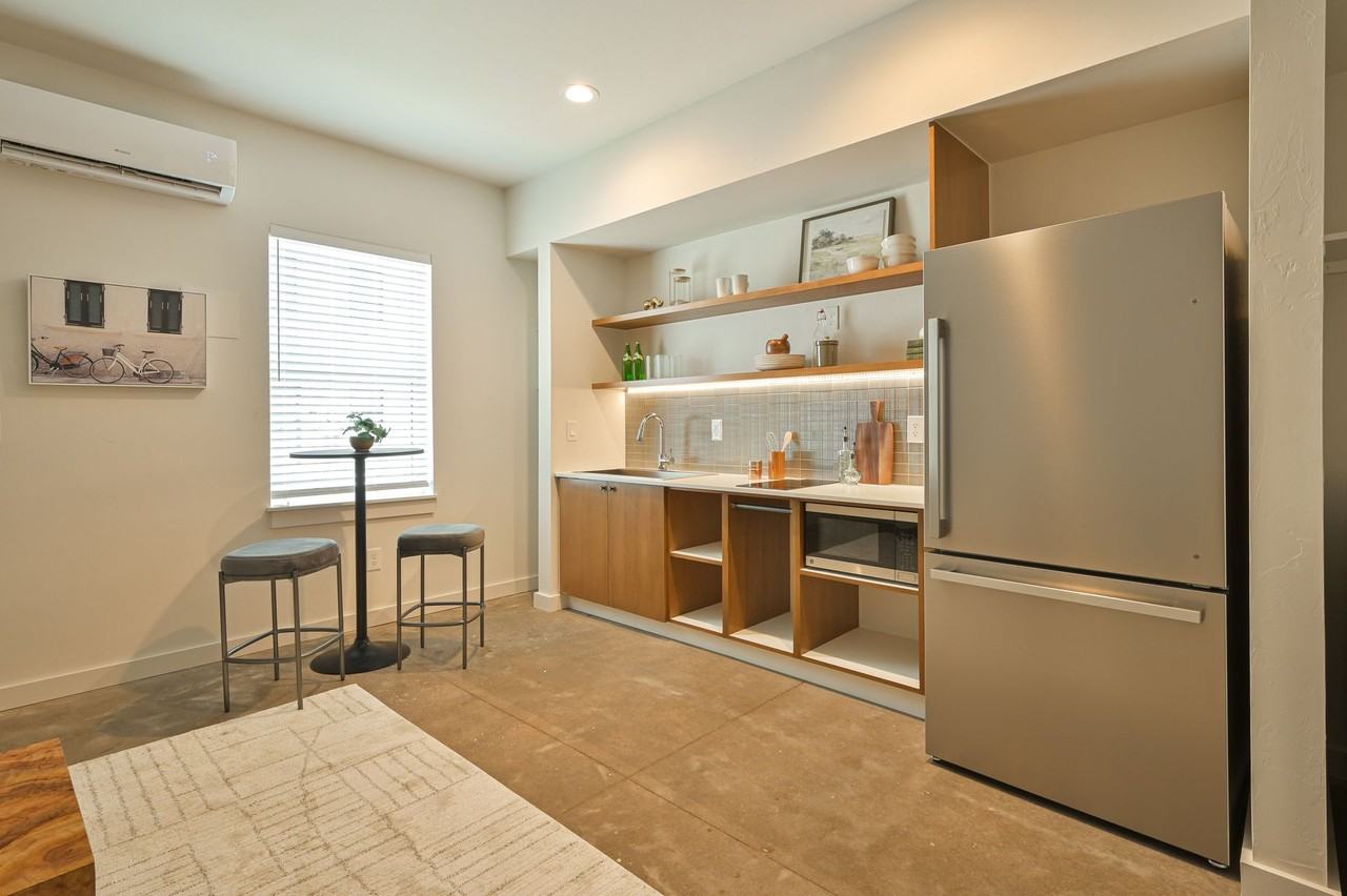 New Saigon Apartments - Photo 6 of 46