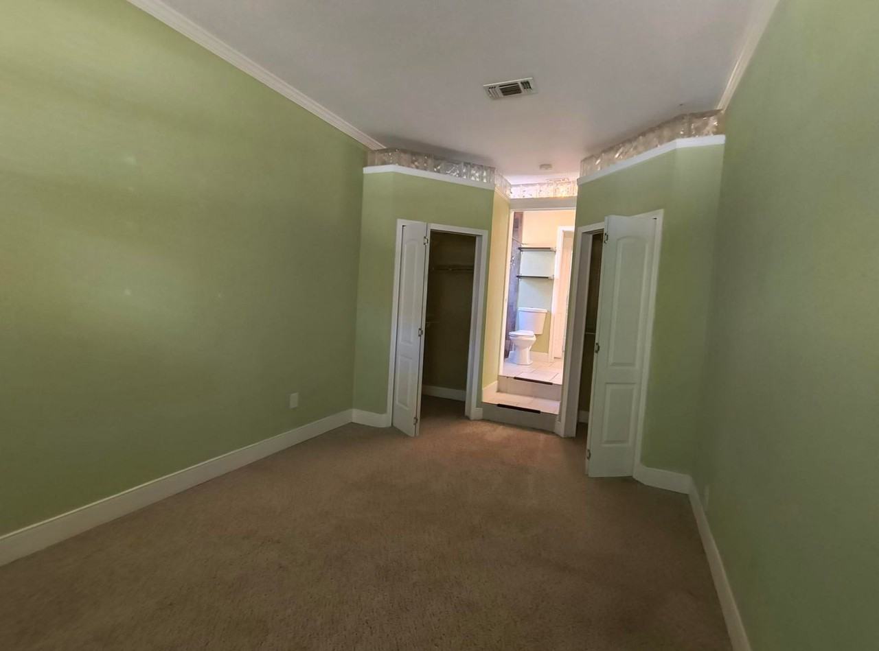 306 River Oaks St - Photo 6 of 13