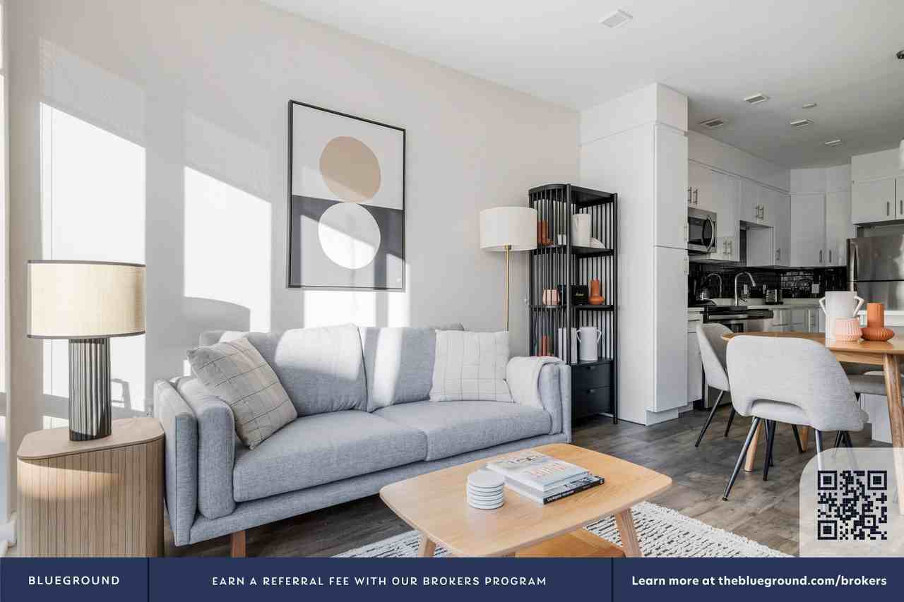 10 Essex St #1259 - Photo 4 of 25