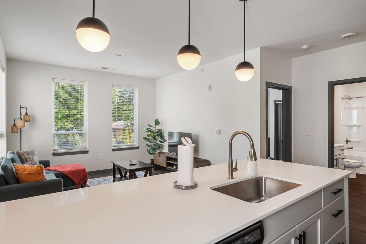 6160 North Rural Street - Photo 4 of 31